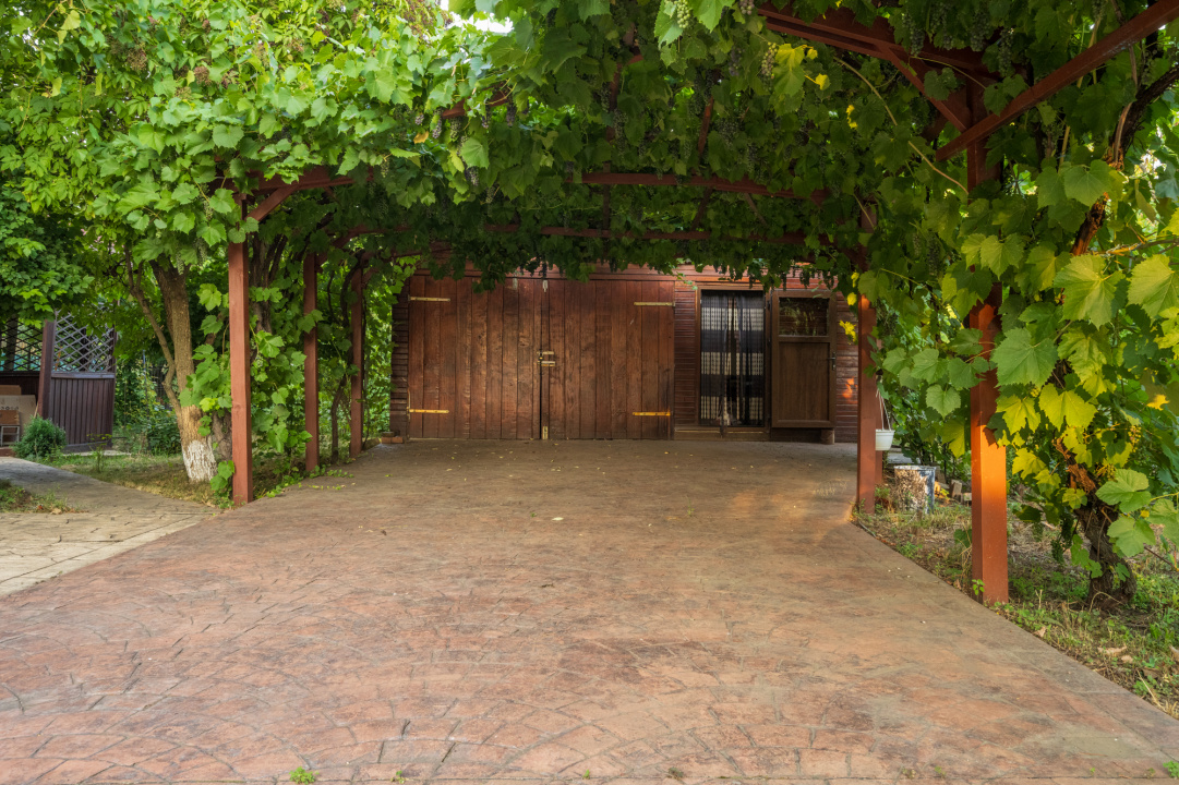 AUTOSTRADA SOARELUI - FUNDULEA, CASA 100 MP UTILI, LOT 2000 MP!