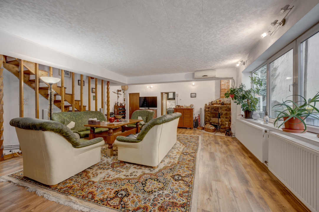 VIILOR - ECHINOCTIULUI, CASA 211 MP UTILI, LOT 460 MP!