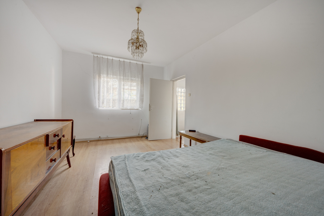 SNAGOV – CENTRAL, CASA 144 MP, LOT 1000 MP!