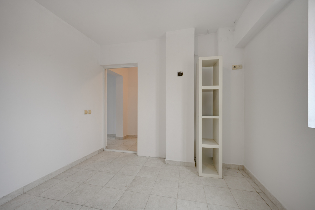 MATEI BASARAB - LABIRINT, APARTAMENT 2 CAMERE 53 MP, BLOC 2001, ETAJ 4!