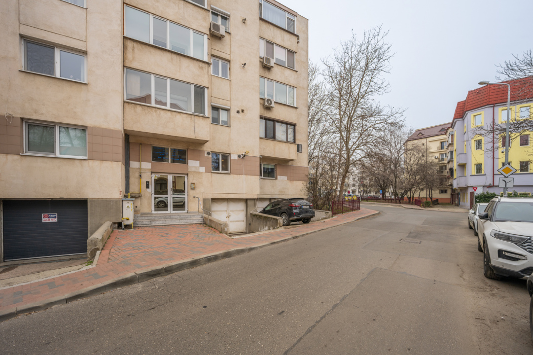 MATEI BASARAB - LABIRINT, APARTAMENT 2 CAMERE 53 MP, BLOC 2001, ETAJ 4!