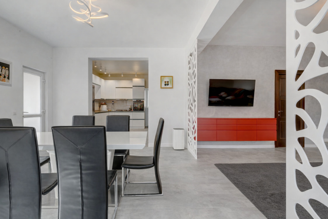 MOGOSOAIA - CENTRAL, CASA 200 MP UTILI, LOT 500 MP, LA CHEIE!